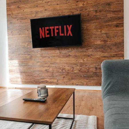 Bright & Grey - Netflix - City - Wifi - 4 Person 에센 외부 사진