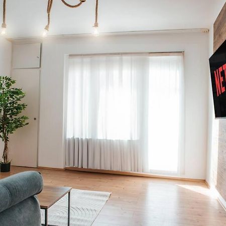 Bright & Grey - Netflix - City - Wifi - 4 Person 에센 외부 사진