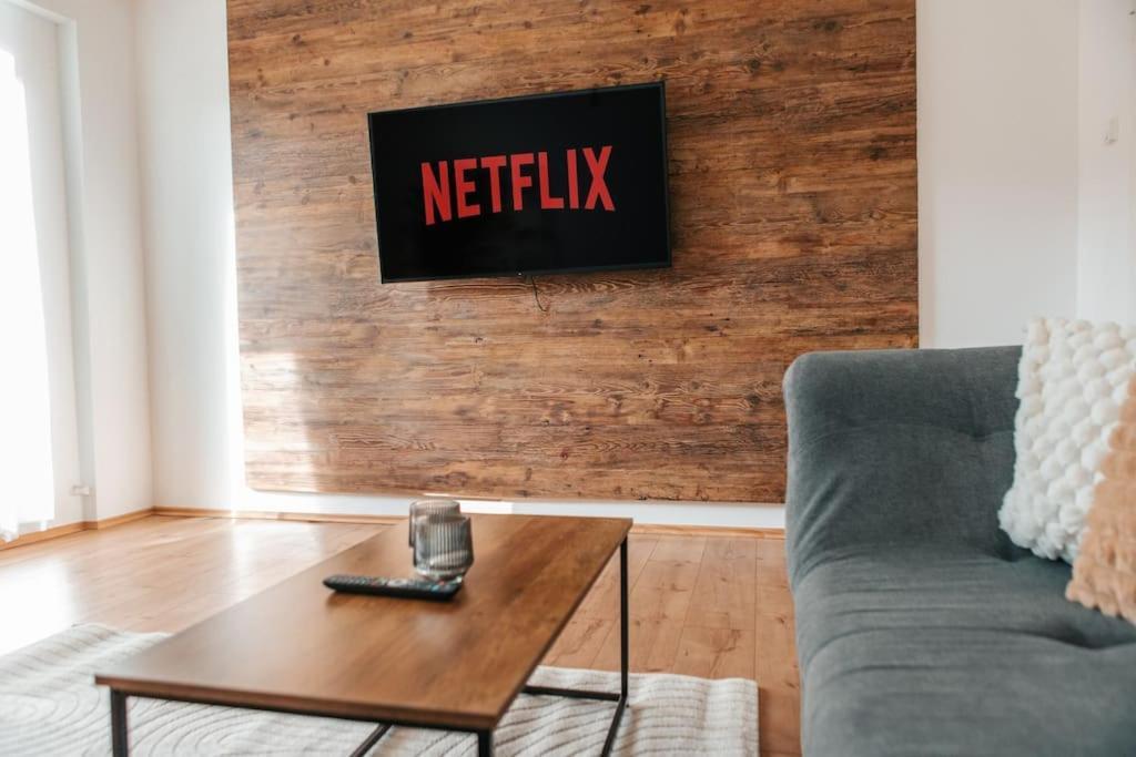 Bright & Grey - Netflix - City - Wifi - 4 Person 에센 외부 사진